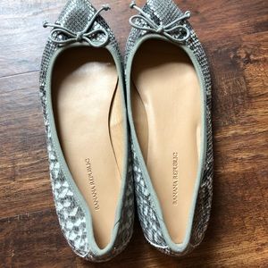 Banana Republic grey snakeskin ballet flats